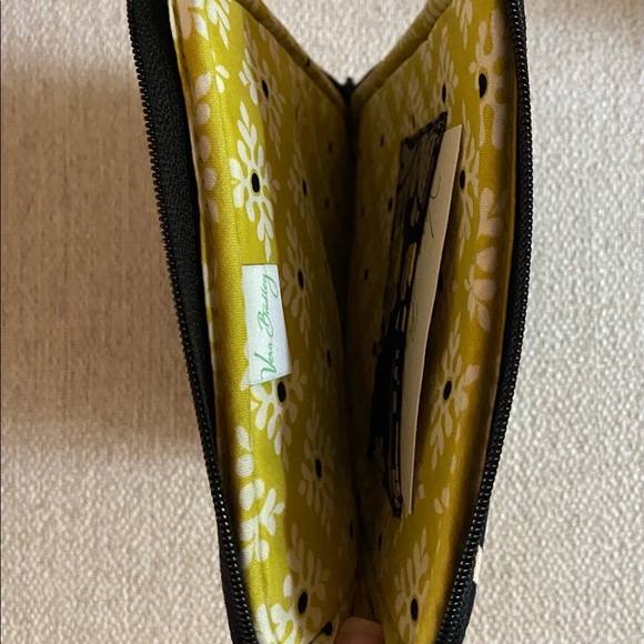 Vera Bradley Baroque iPad Mini or Kindle Zip Cover - Picture 7 of 7